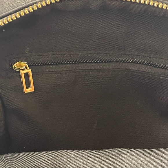 G BY GUESS GBG Quilted Mini Bag Backpack in Black - Picture 5 of 7